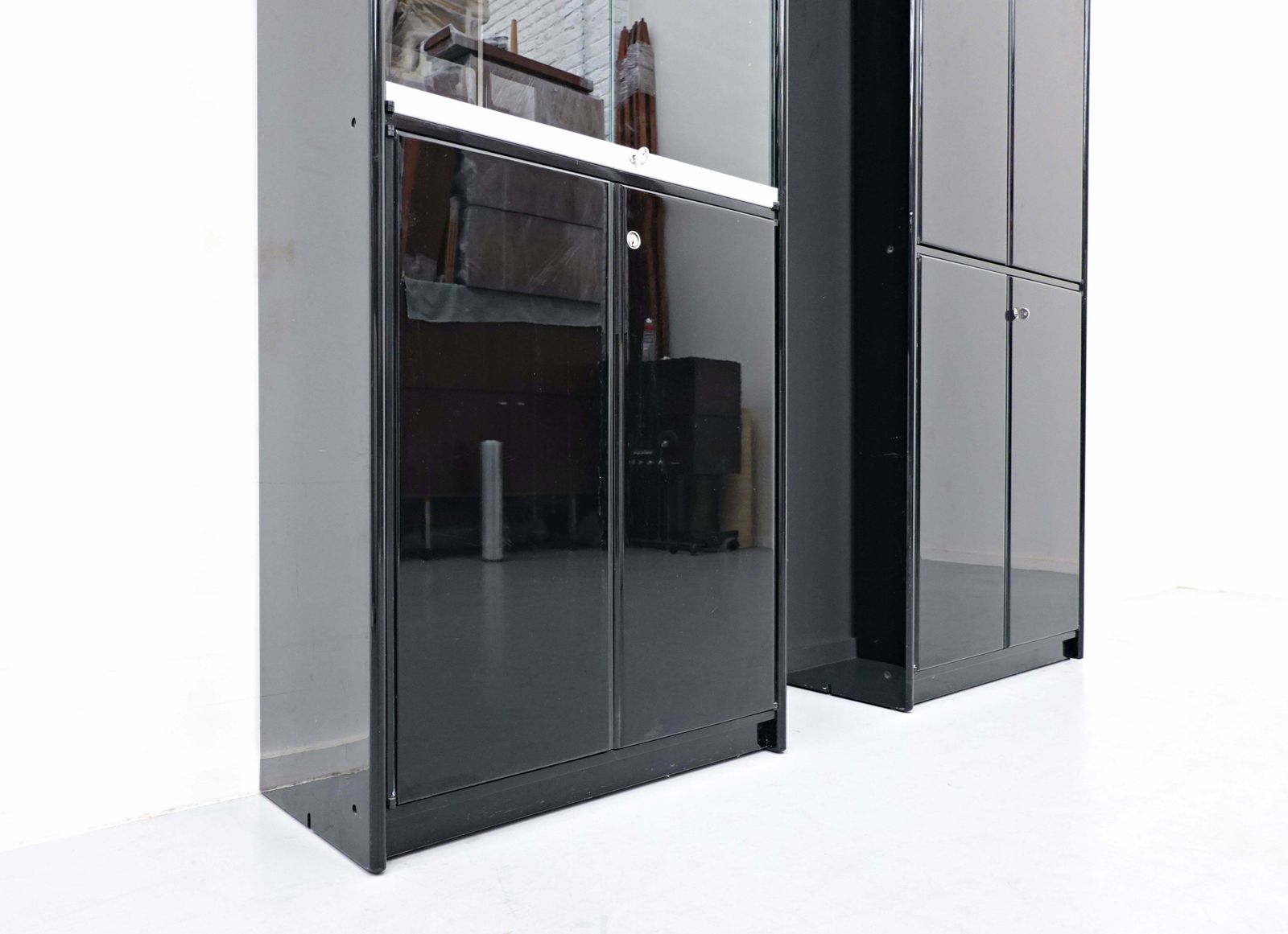 Italian "Olinto" Bookcase By Kazuhide Takahama, B&B, Mid Century Modern, 1960s photo Furniture