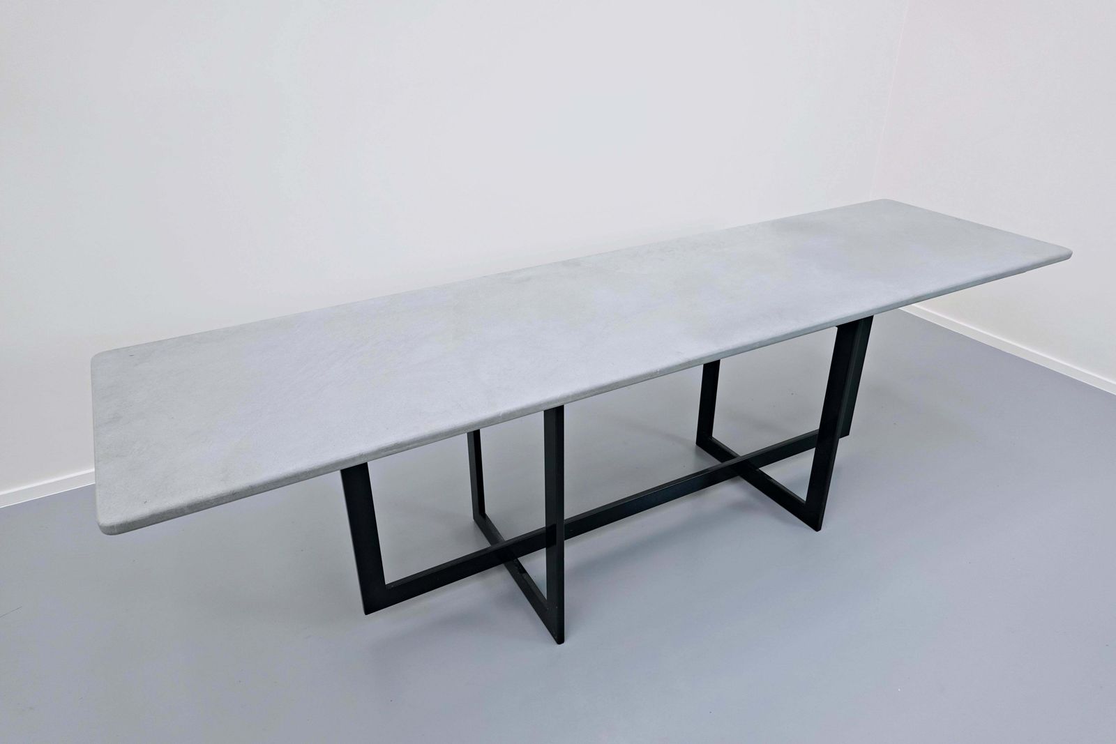 4034.0 Mid Century Modern "Jonathan" Table By Francesco Soro For Icf In Pietra Serena photo