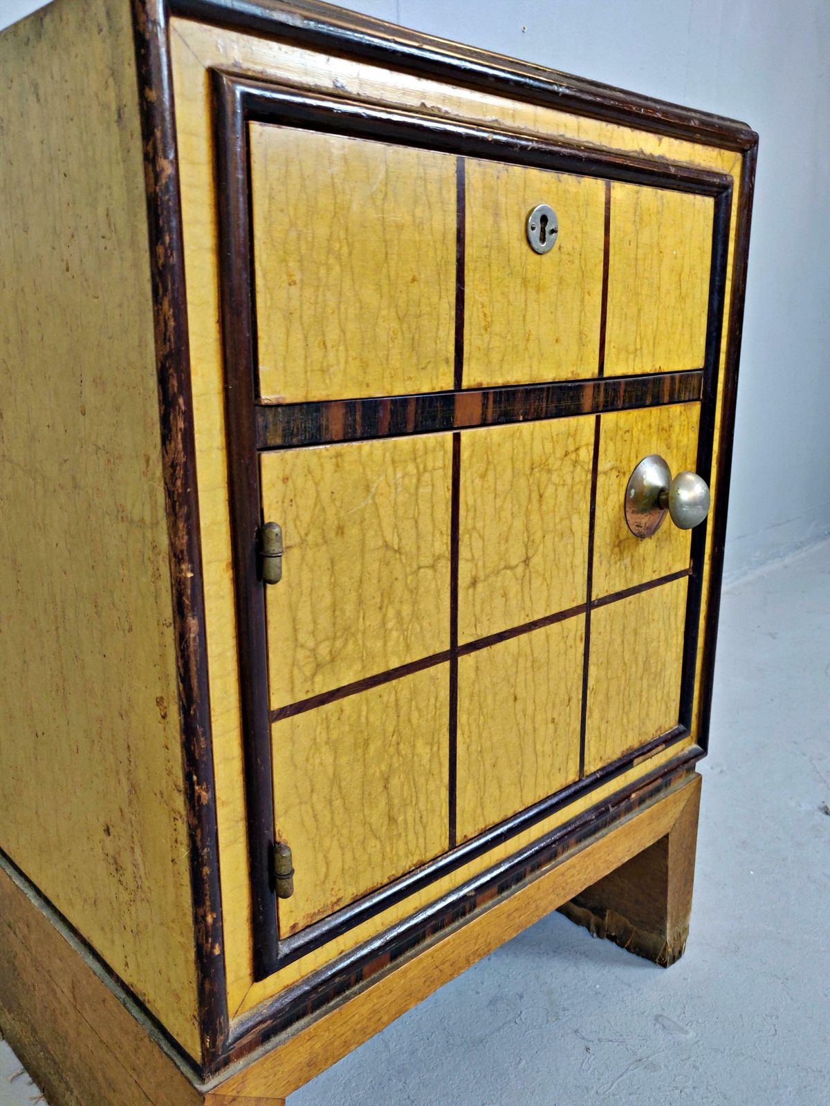 Italian Art Deco Nightstands, Mid 20th Century photo for sale