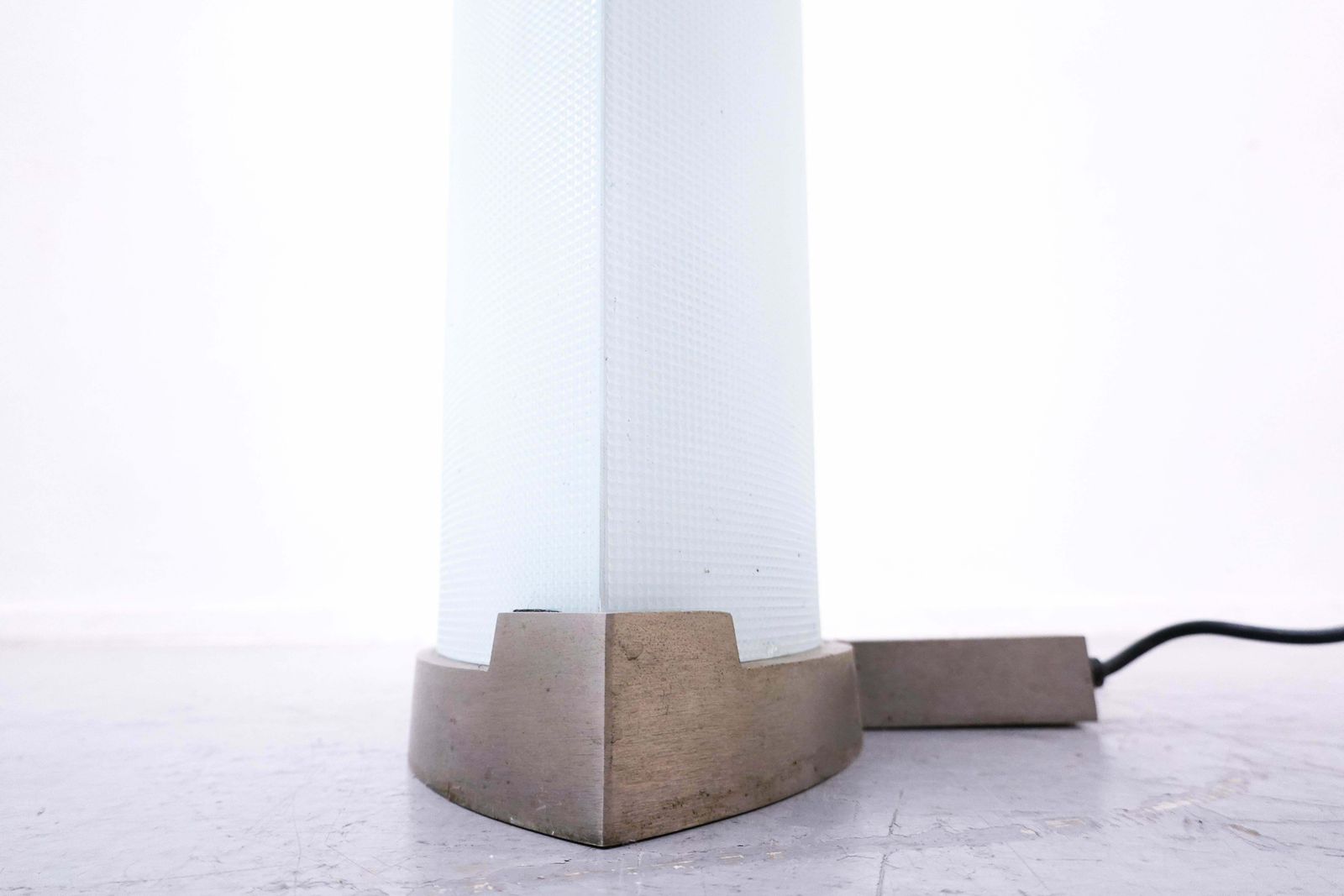 photo vinterior Mid Century Italian "Pirellone" Floor Lamp By Gio Ponti For Fontana Arte, 1967
