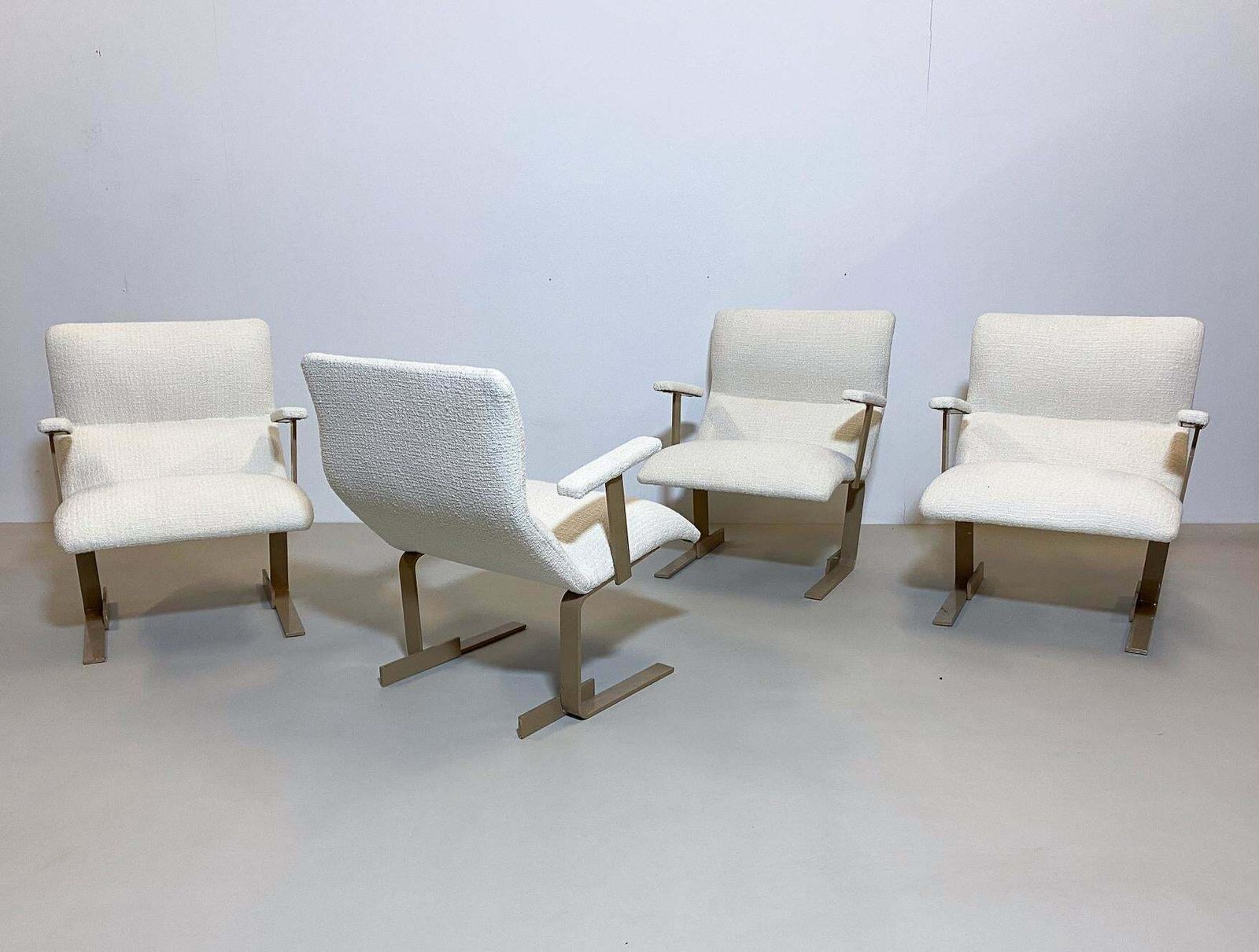 Mid Century Modern Pair Of Italian Armchairs, White Bouclette Fabric, 1970s photo vintage