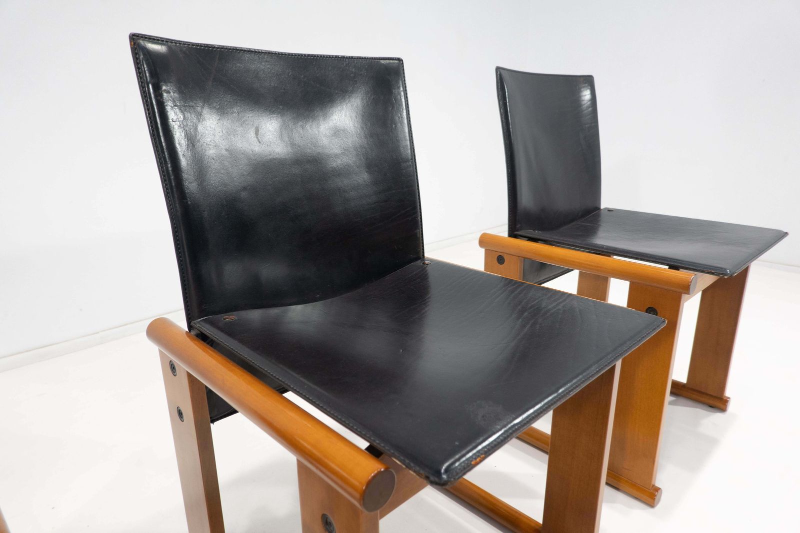 Mid Century Modern Set Of 4 Chairs By Afra And Tobia Scarpa, Italy, 1960s photo vintage