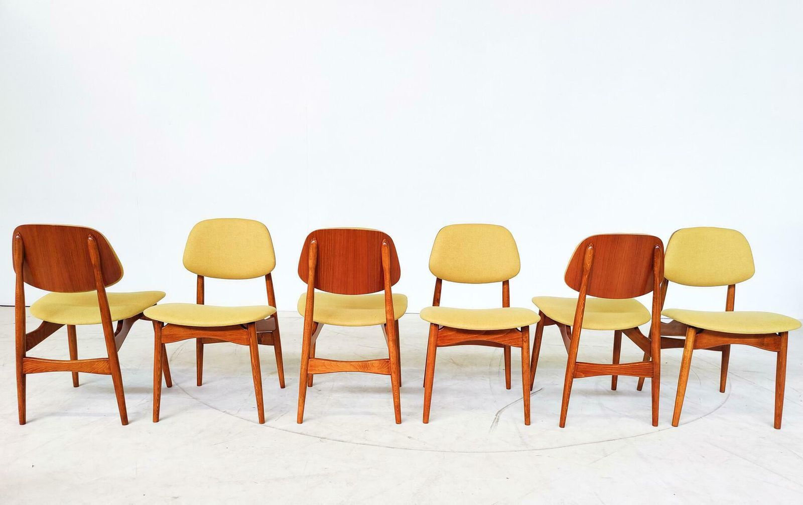 Mid Century Modern Set Of 6 Dining Chairs, Italy, 1960s photo for sale