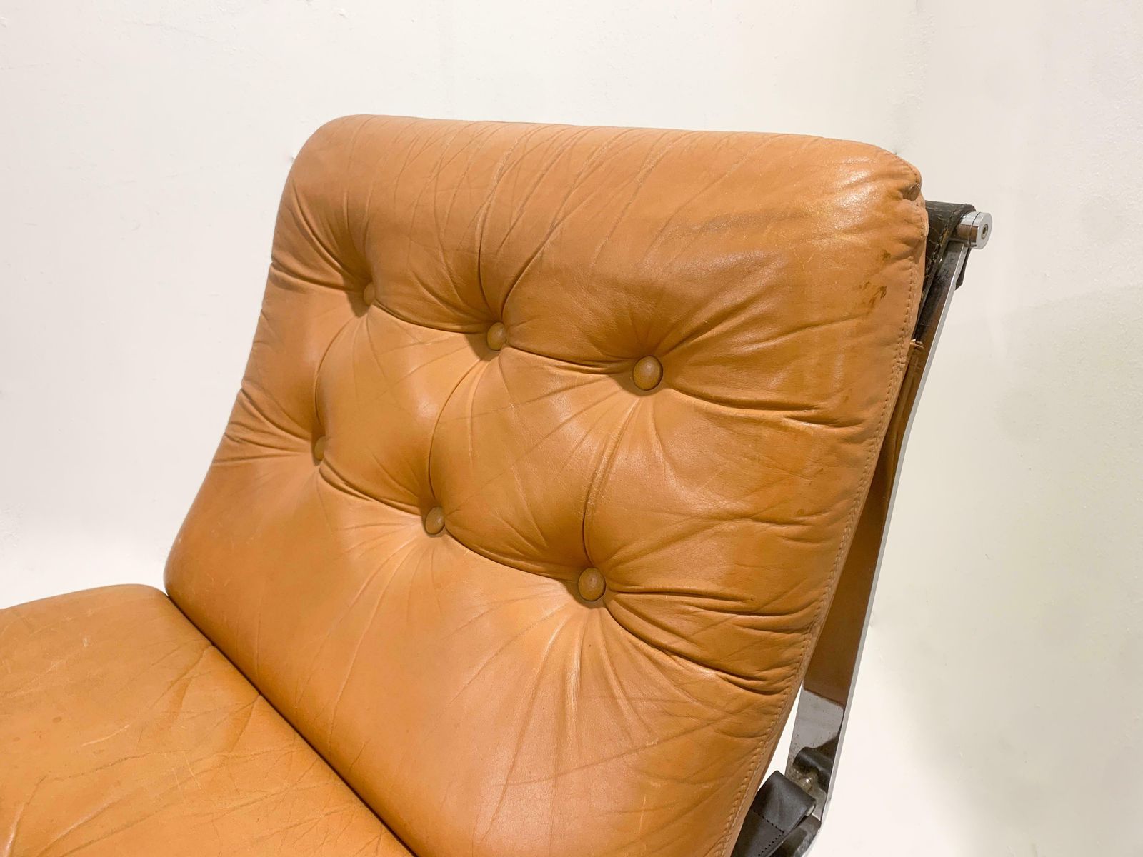5086.0 Mid Century Modern Pair Of Italian Armchairs, Original Leather, Mim, 1960s photo