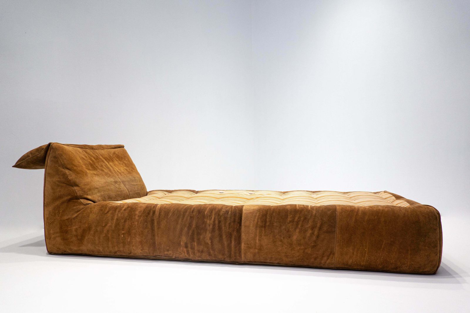 photo furniture Mid Century Modern Bambole Daybed By Mario Bellini, Suede, C&B Italia, 1970s