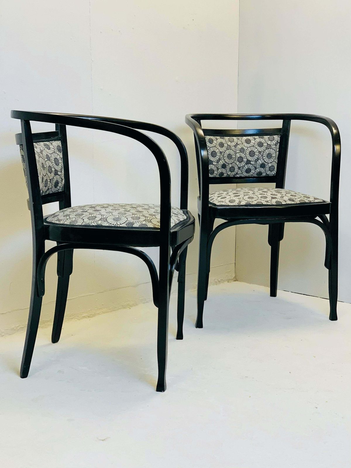 Pair Of Armchairs By Otto Wagner photo Furniture