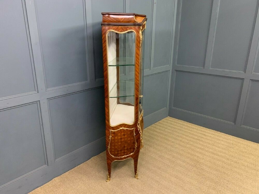 7350.0 Superb 19th Century French Kingwood Parquetry Vitrine photo