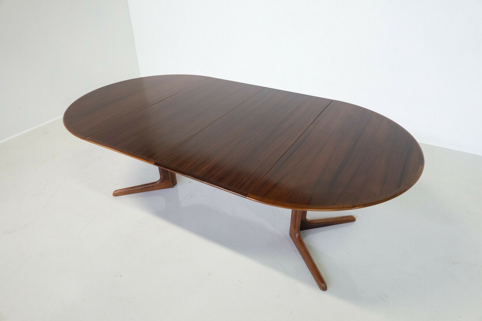 Mid Century Modern Extendable Dining Room Table By Niels Otto Møller For J.L. Møllers, 1970s photo buy