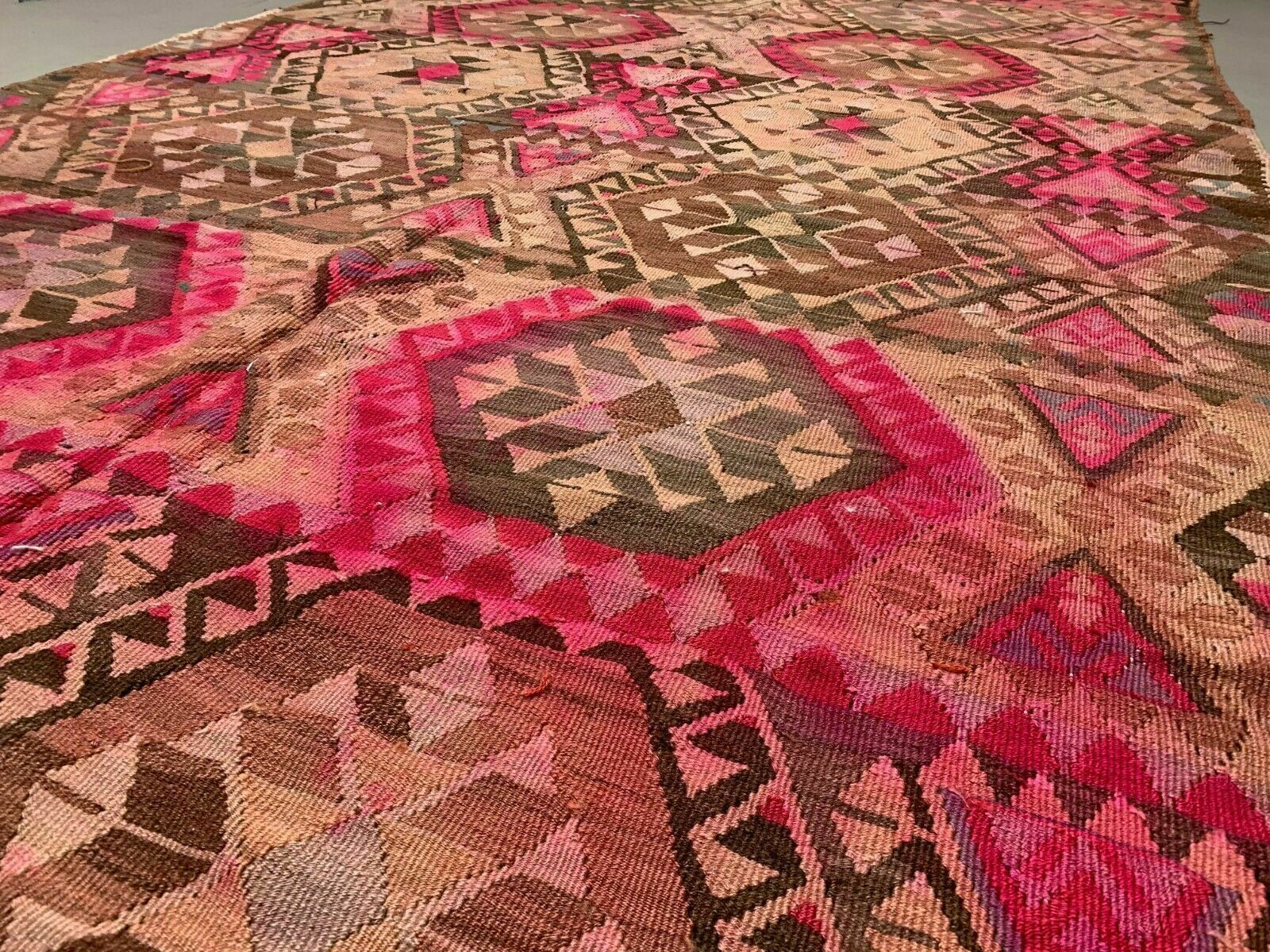 photo furniture Vintage Turkish Kilim 414x174 Cm Wool Kelim Rug Large Pink, Beige, Brown, Black