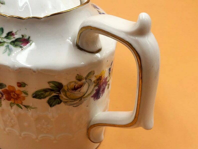 Royal Crown Derby China Melody Design Burford Shape 1.5 Pint Capacity Tea Pot. A1000 photo vinterior