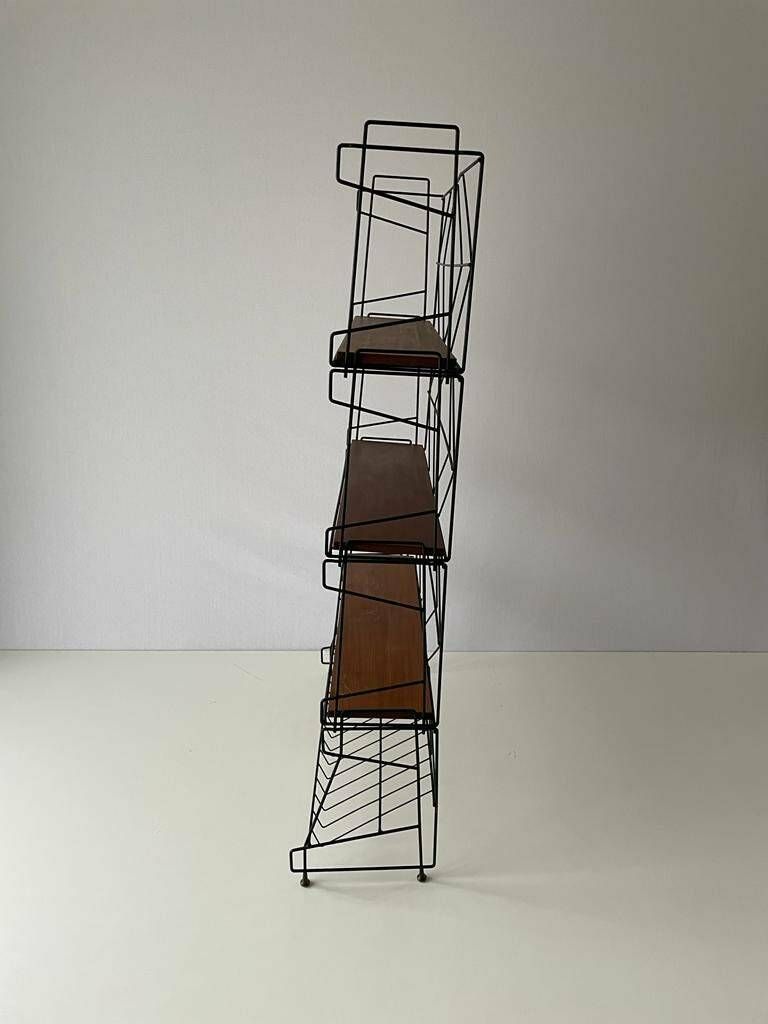 Italian Design Wire Structured Self Standing Shelf Unit With 3 Shelves And 1 Magazine Rack, 1960s, Italy photo 1356.0