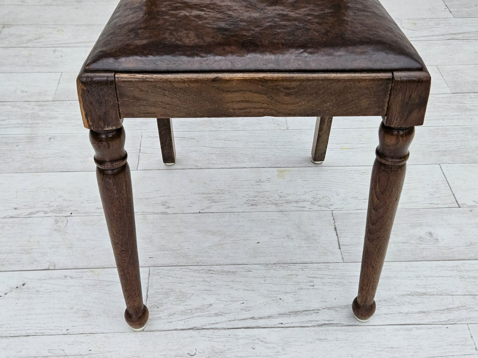 photo for sale 1930s, Set Of 6 Scandinavian Chairs, Original Good Condition.