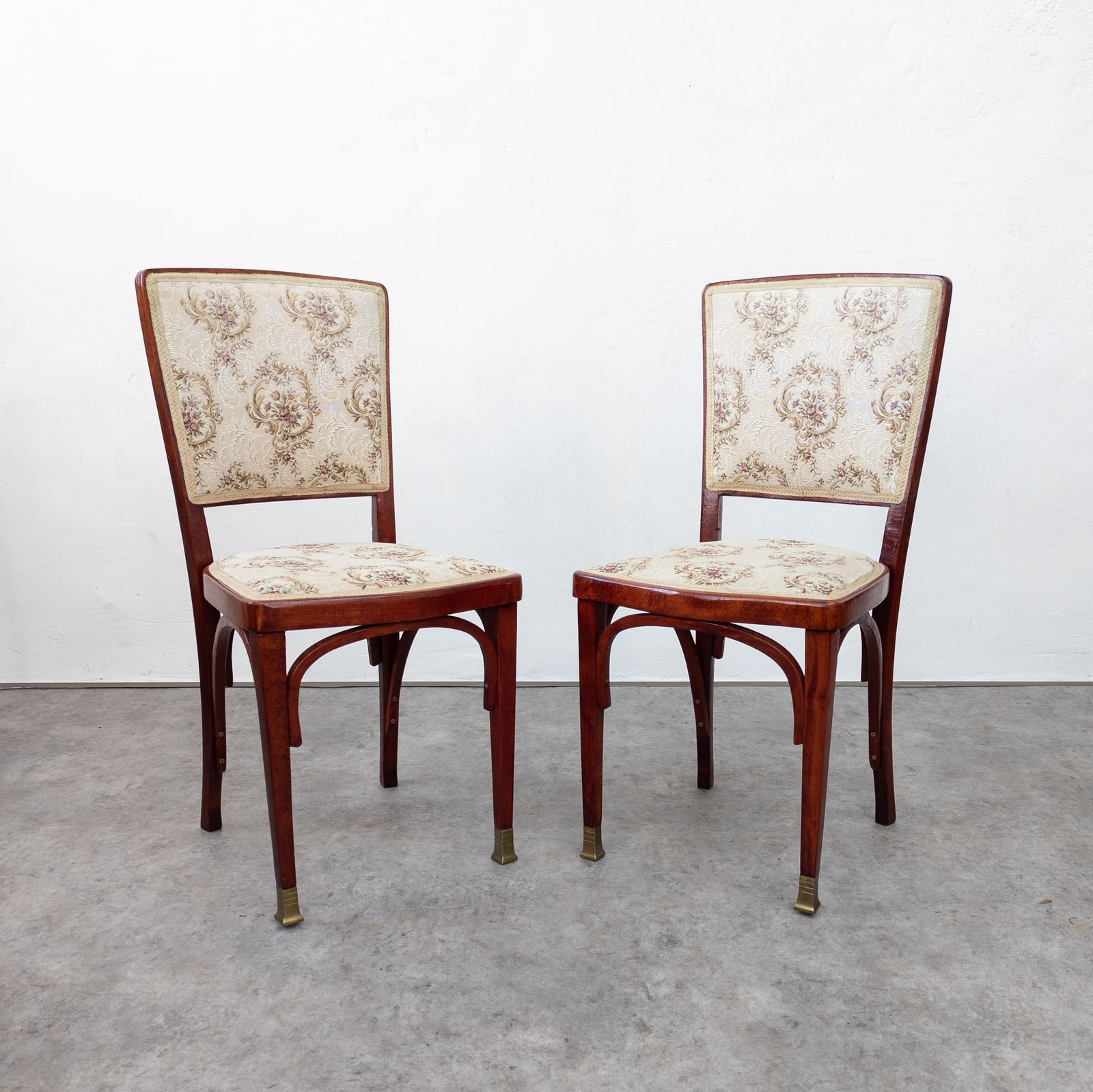 Pair Of No. 719 Bentwood Chairs By Gustav Siegel For J&J Kohn