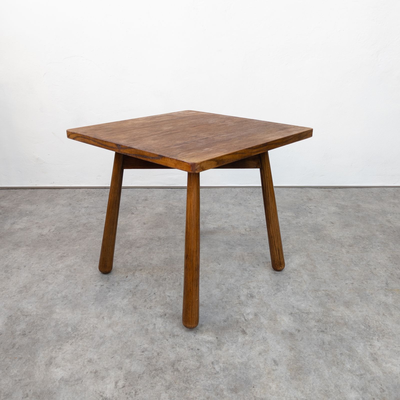 Modernist Oak Side Table By Jan Vaněk For Krásná Jizba photo for sale