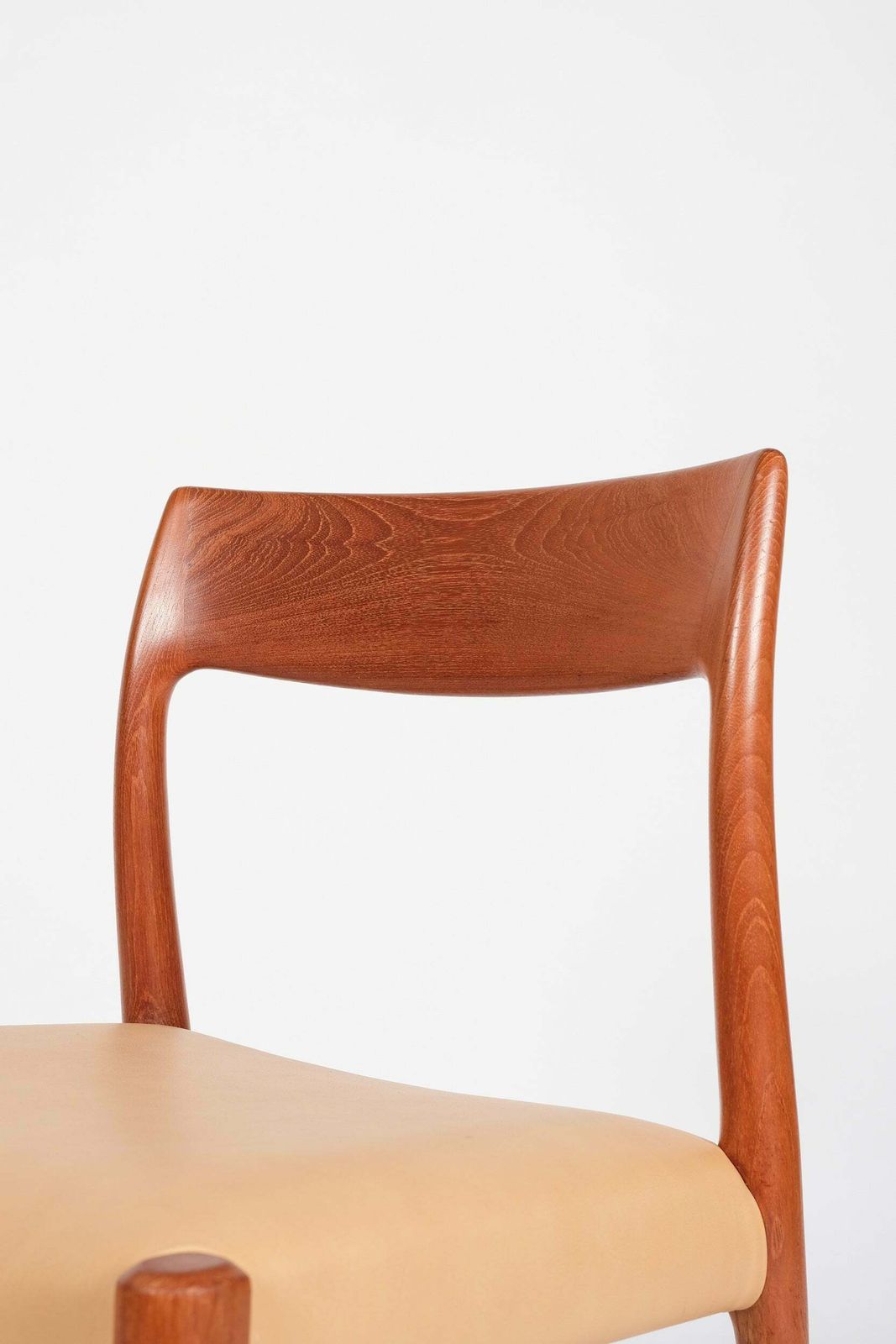photo furniture Nils Otto Moeller, 4 Chairs Model 77, Denmark, 60s