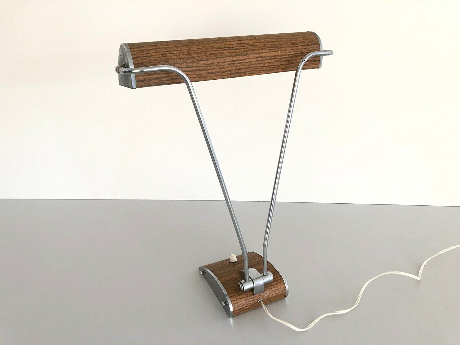 French Design Wood Texture Metal Large Desk Lamp By Eileen Gray, 1950s, France photo 1353.0
