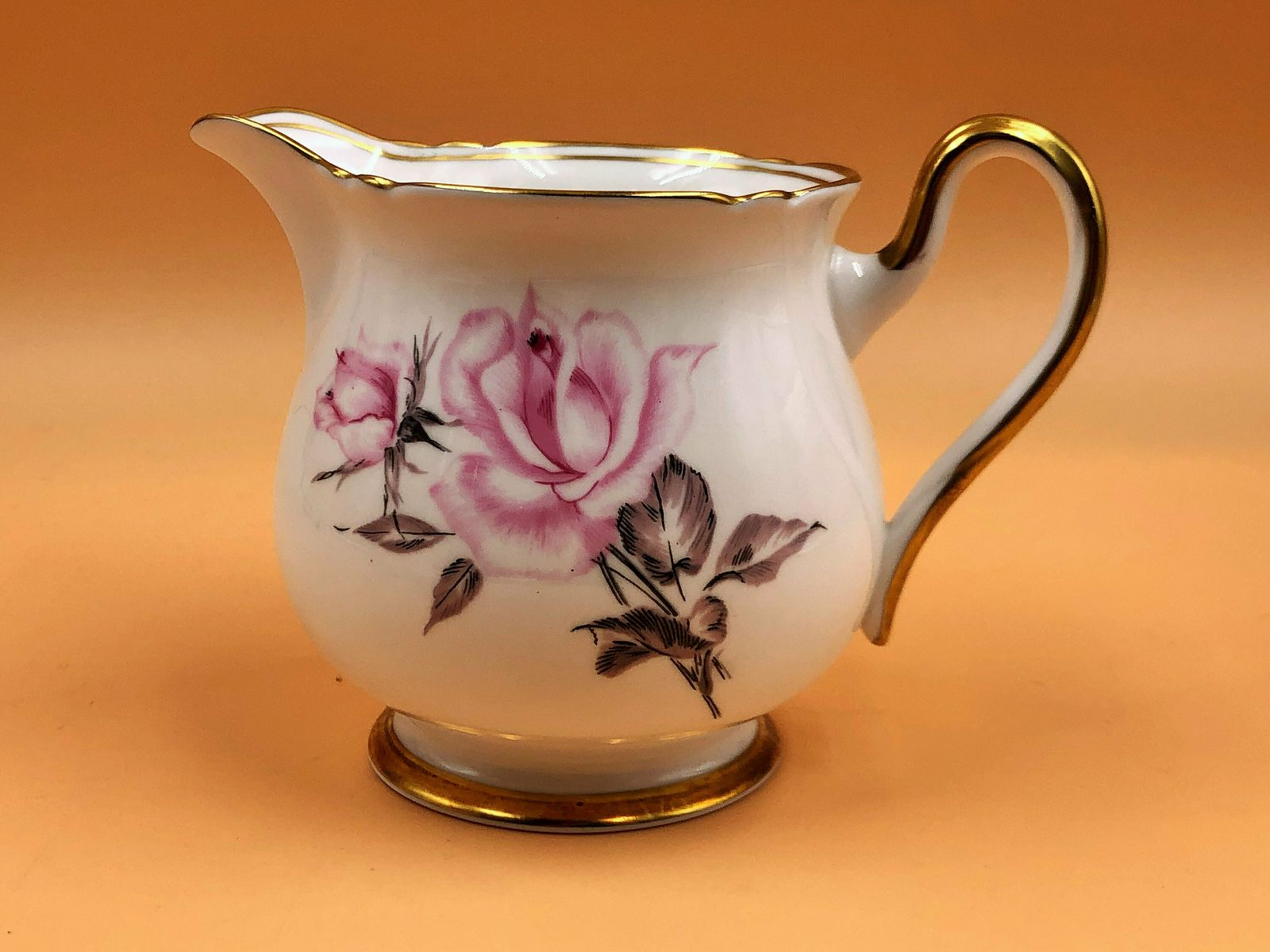 Shelley China Rosalie Ripon Shape With Gold Trim Creamer And Open Sugar Bowl Set. 14128. photo furniture