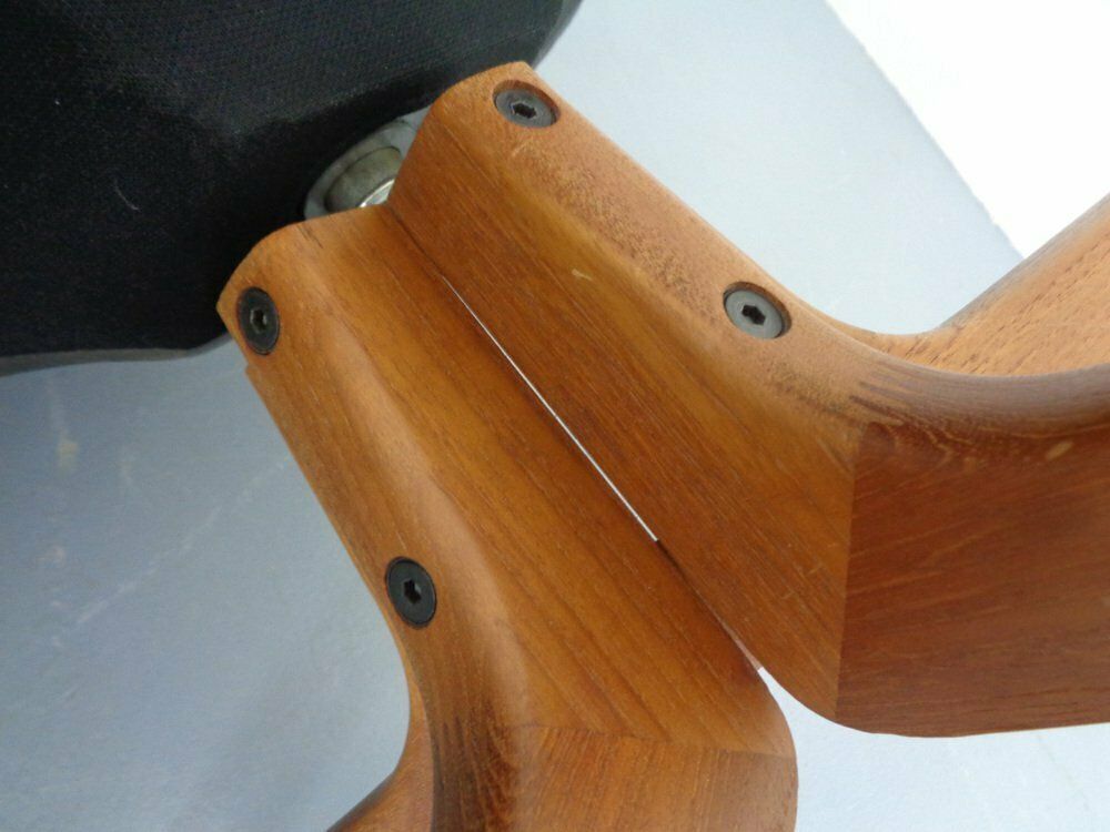 Danish Teak & Leather Swivel Lounge Chairs From Berg Furniture, 1970s, Set Of 2 photo vinterior