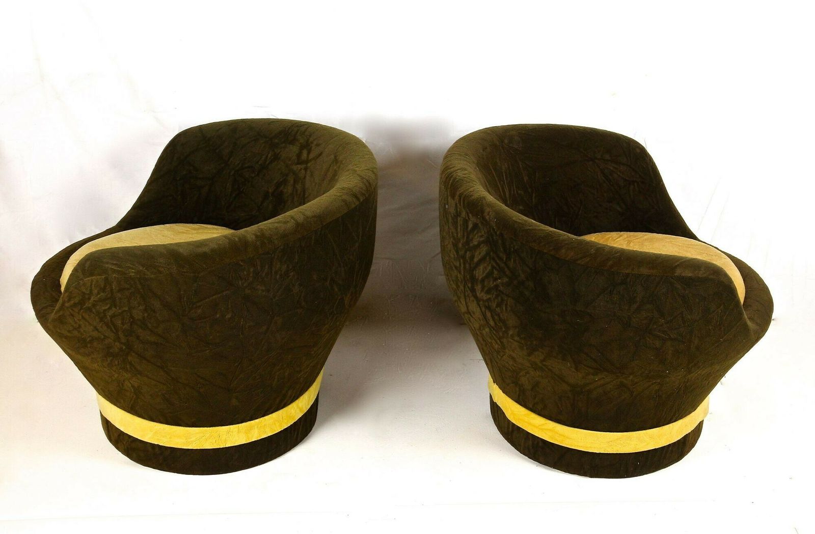 Pair Of Mid Century Velvet Lounge Chairs/ Club Chairs, Italy Circa 1960/70 photo vinterior