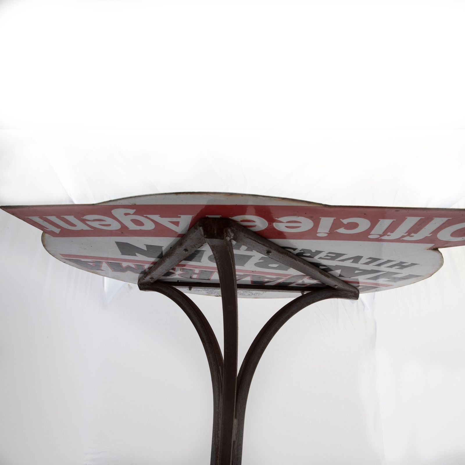 Upcycled Metal Garden Table photo vinterior