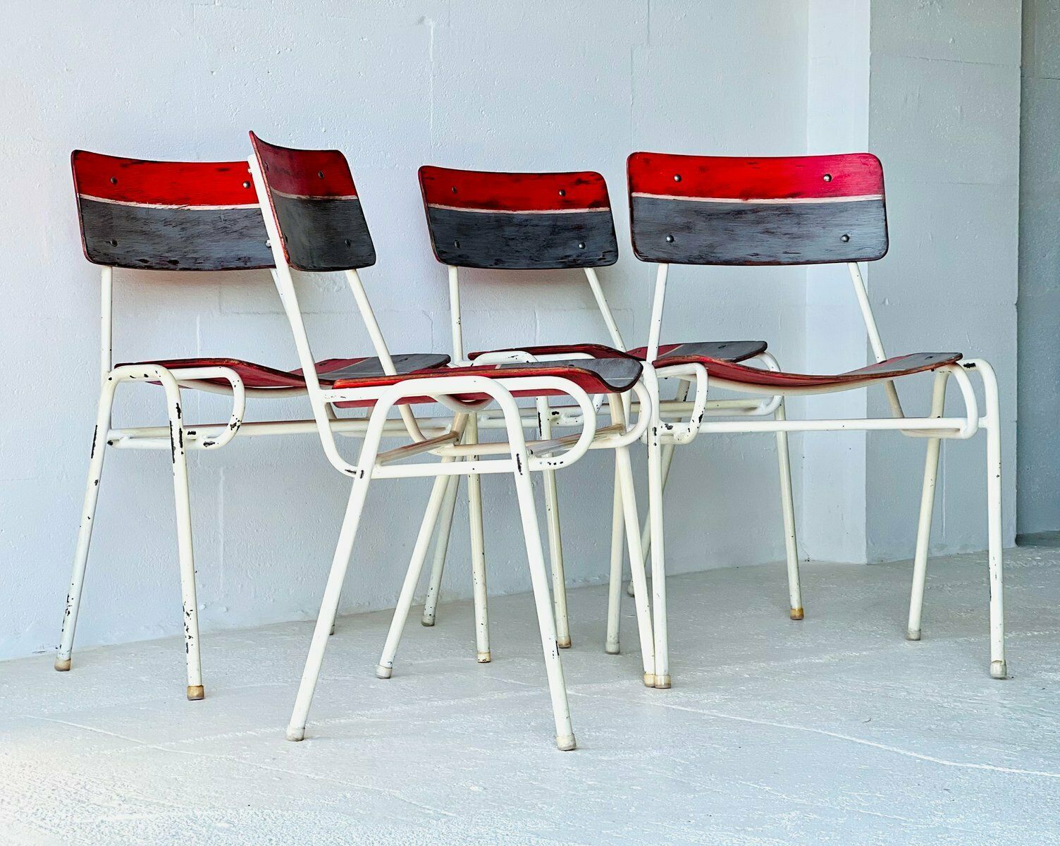 Vintage Schoolstoelen, 1970, Set Van 4 photo Meubels