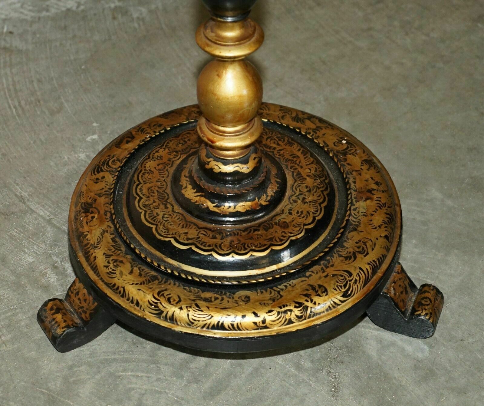 photo for sale Exquisite Antique Regency 1810 Lacquered Mother Of Pearl Inlaid Tilt Op Table