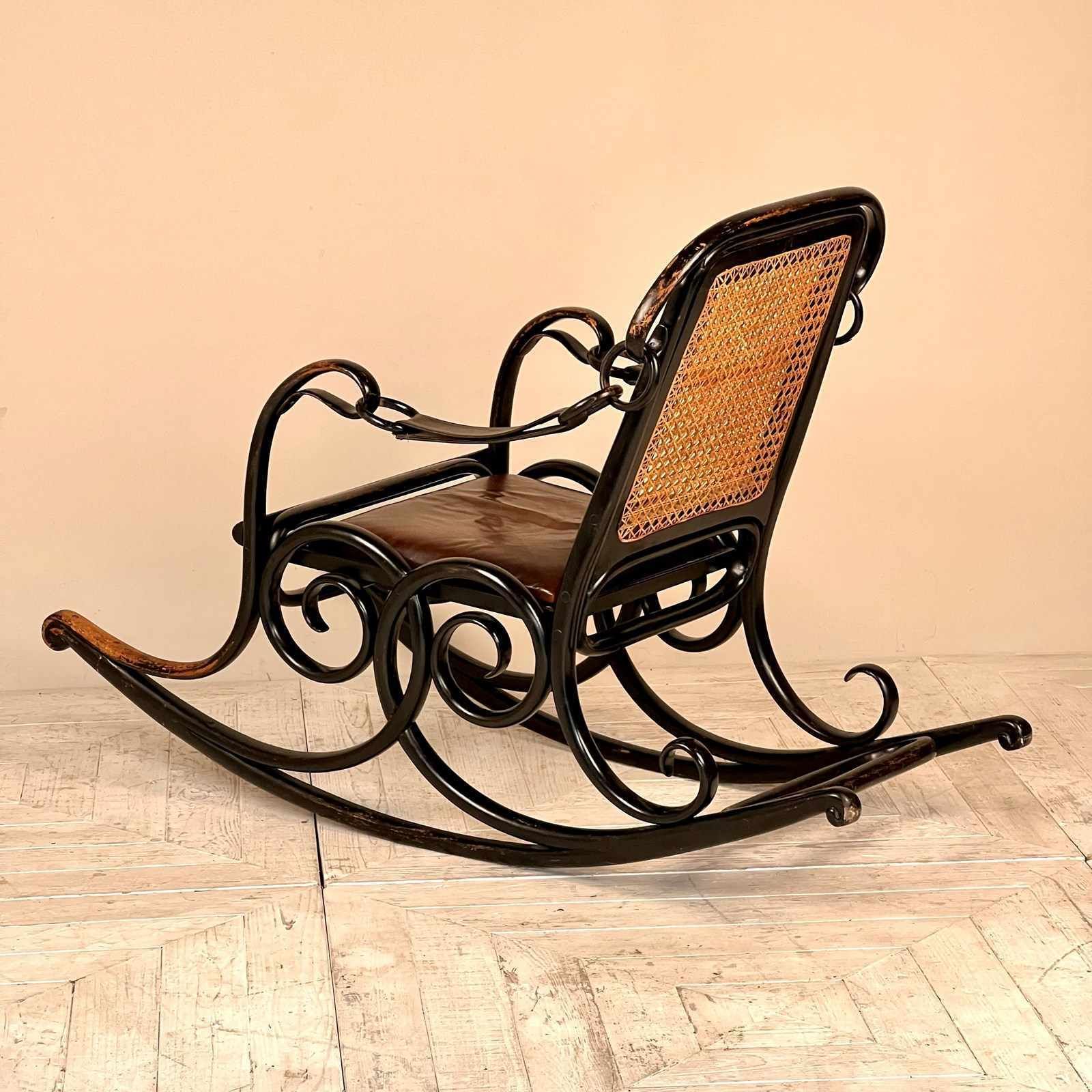 photo furniture A Rare Thonet Number 3 Bentwood Rocking Chair