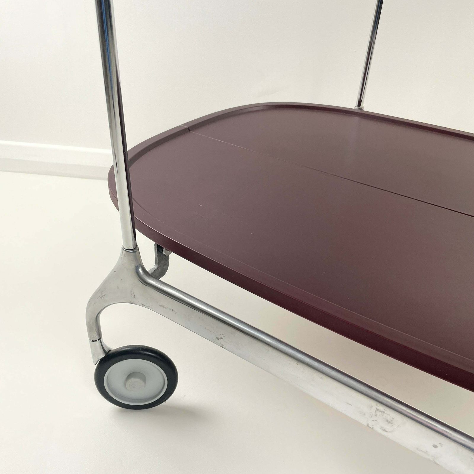 Kartell Gastone Trolley In Aubergine photo vintage