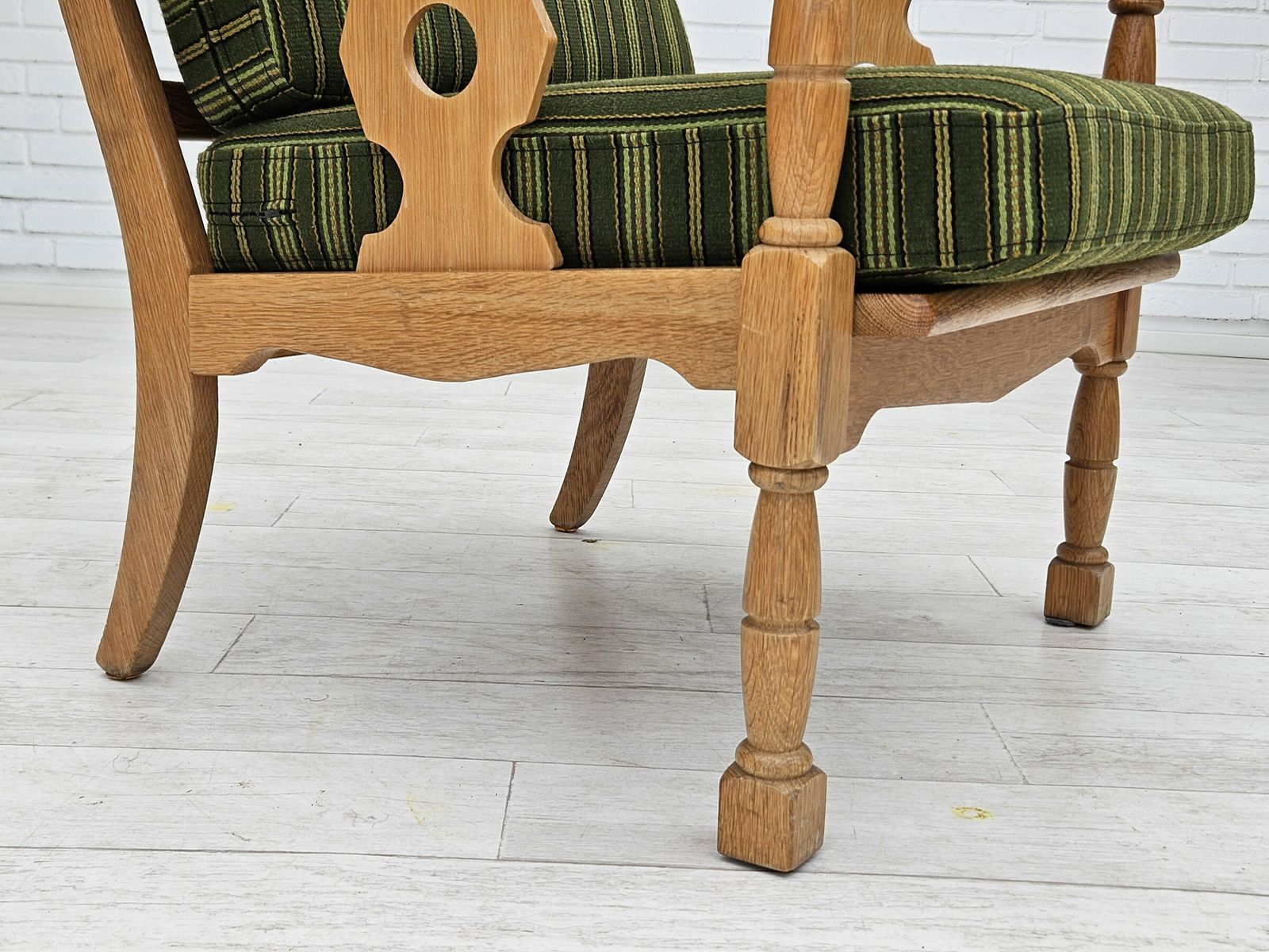 1970s, Danish Design, Oak Wood Armchair In Furniture Wool, Original Condition. photo vinterior