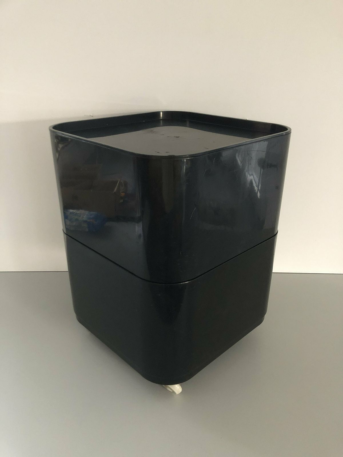 photo furniture Iconic Italian Design Black Side Table With 2 Shelf, 1970s, Italy
