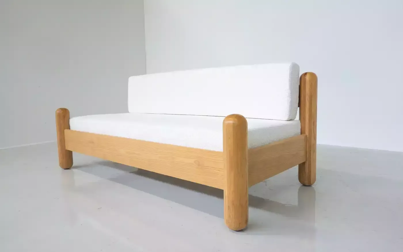 Mid Century Modern Italian Sofa, Wood And White Boucle Fabric, 1970s photo vintage