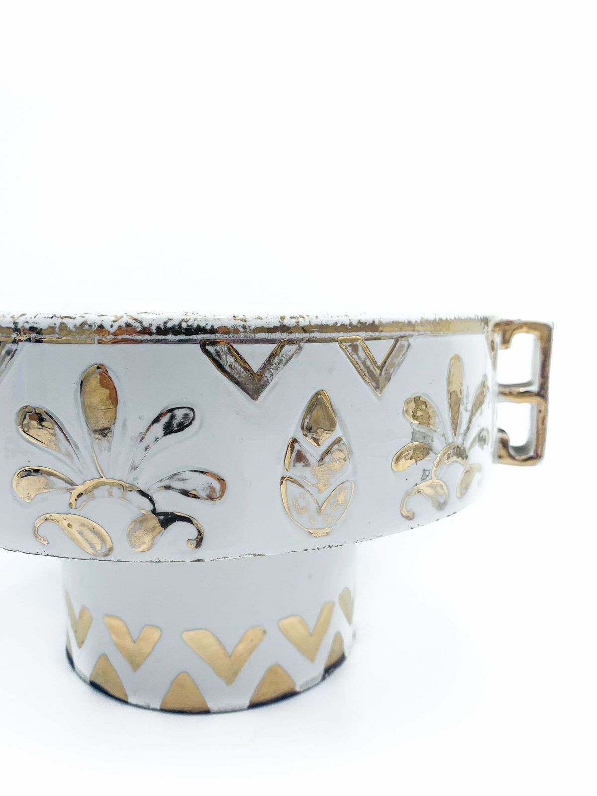 Vase In Ceramic Of Perugia Etruria White And Gold photo furniture