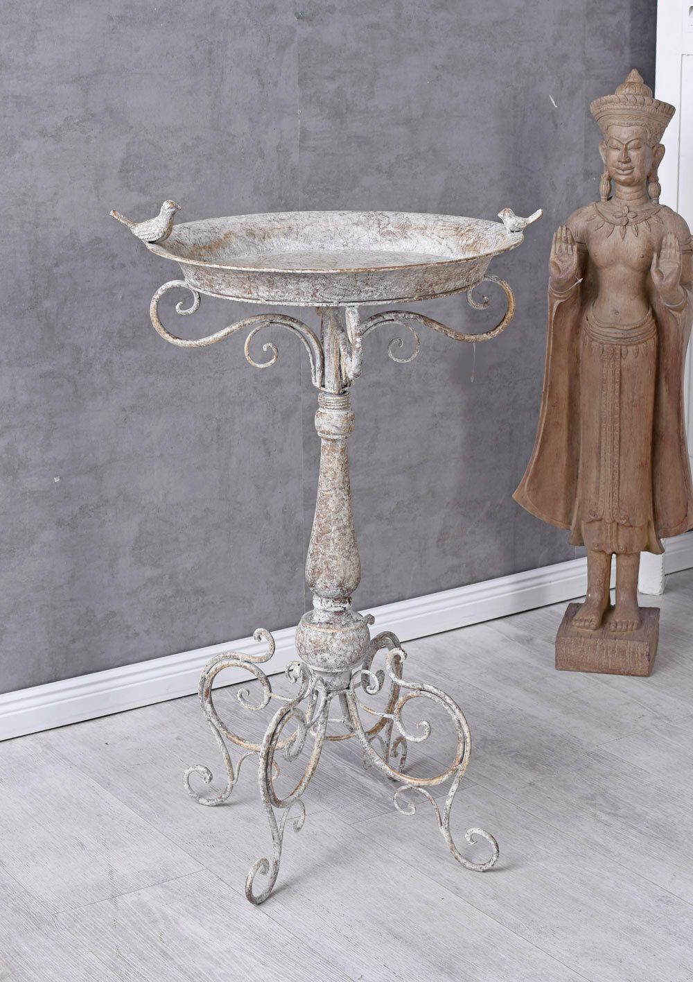 Shabby Chic Bird Bath – Metal Bird Bath With Bird Figures