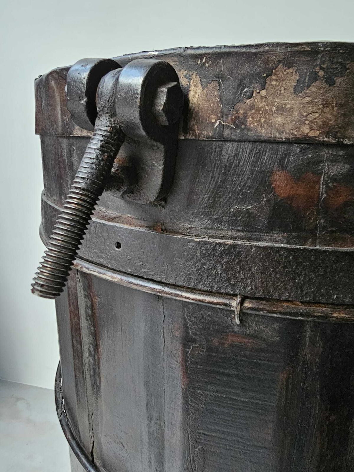 Antique Indian Ghara & Table (1960s Gujarat) – Handcrafted Teakwood With Integrated Water Vessel & Iron Detailing photo vintage