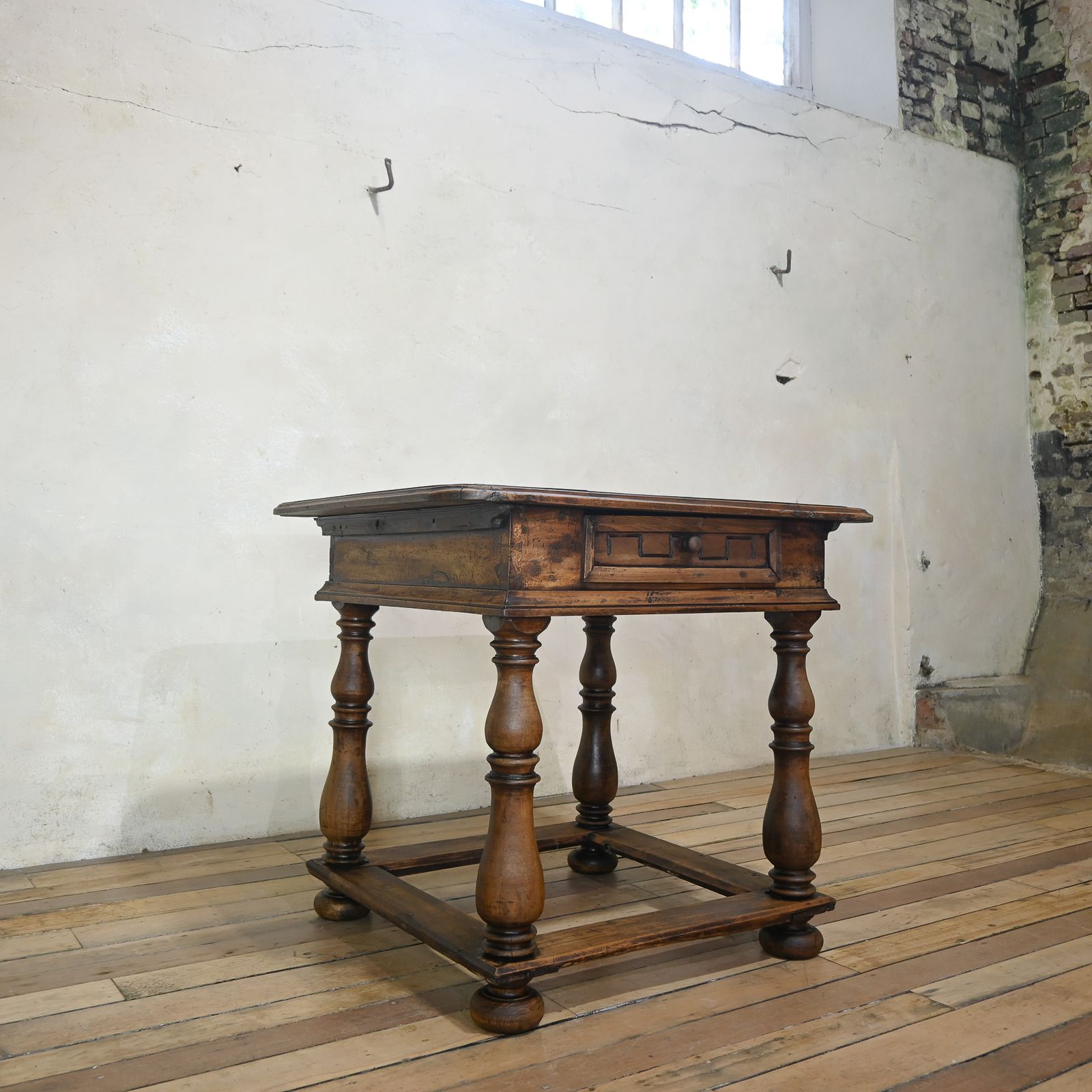 18th Century North Italian Walnut Centre Table photo buy