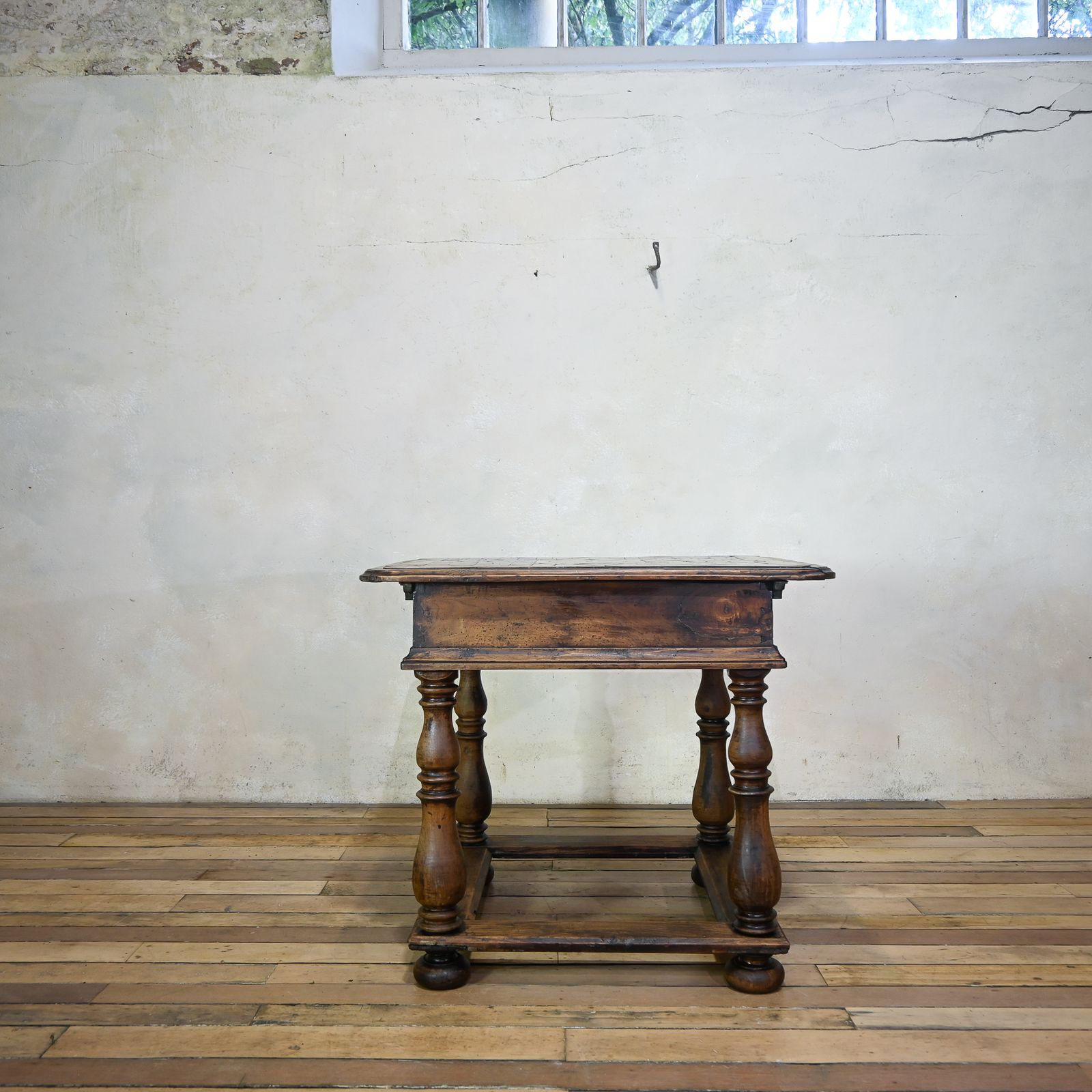 Furniture 18th Century North Italian Walnut Centre Table photo