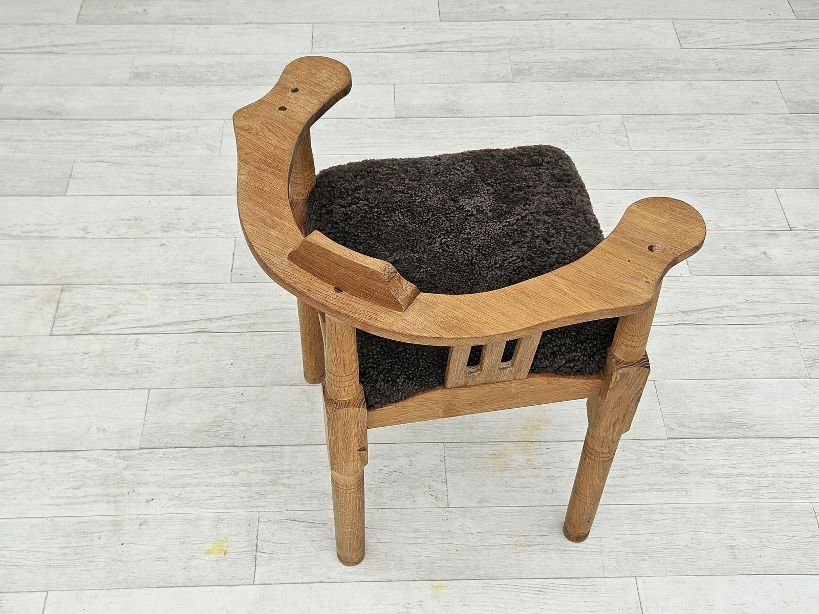 1950s, Danish Design, Reupholstered Armchair, New Zealand Sheepskin, Oak Wood. photo vinterior
