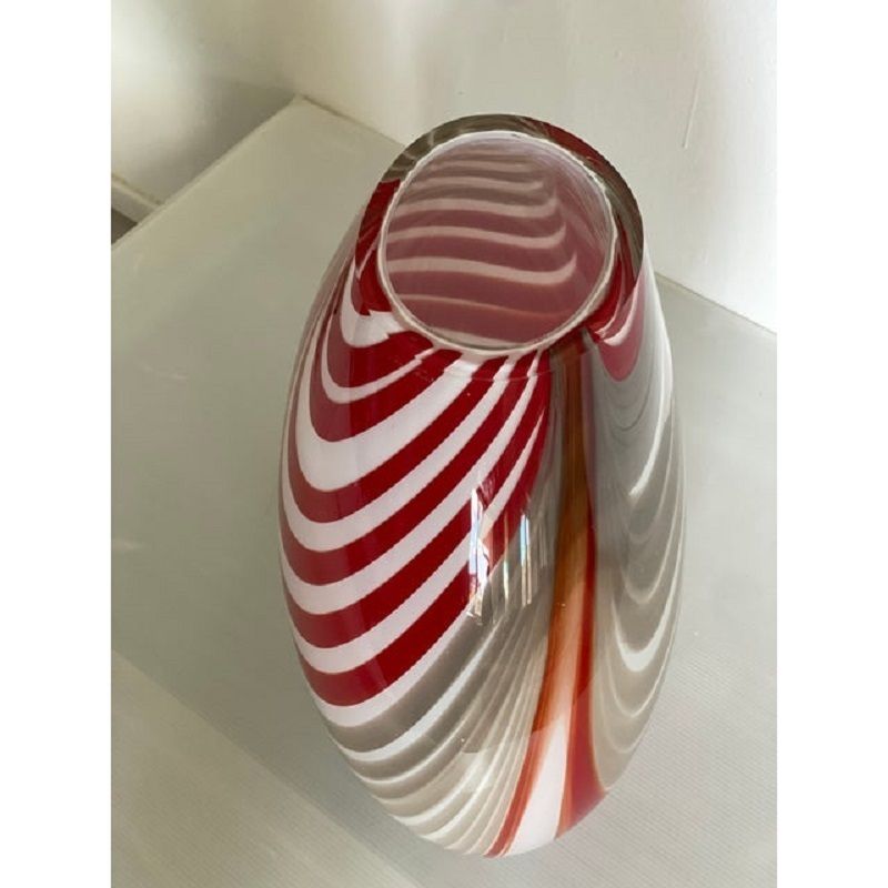 Contemporary Abstarct Vase In Milky White Murano Style Glass With Red And Beige Reeds photo for sale