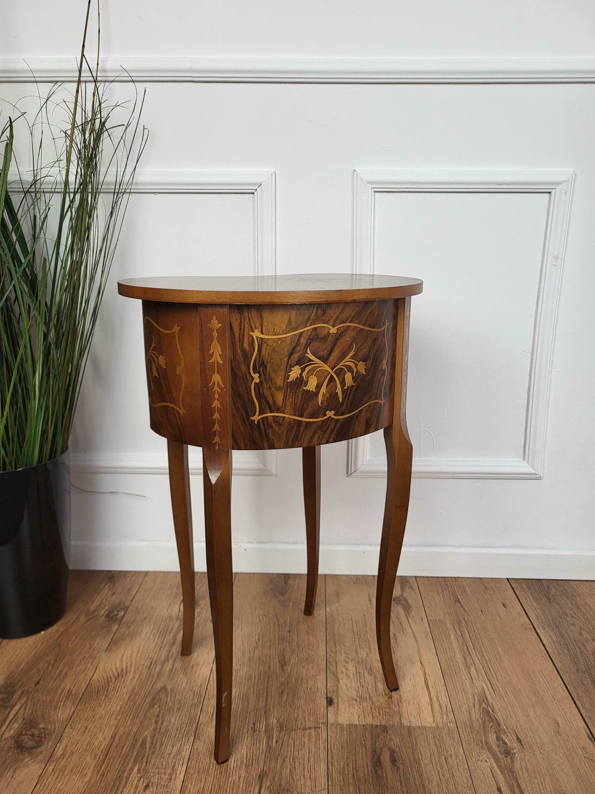 Italian Antique Marquetry Kidney Shaped Walnut Side Table With Two Drawers photo vinterior