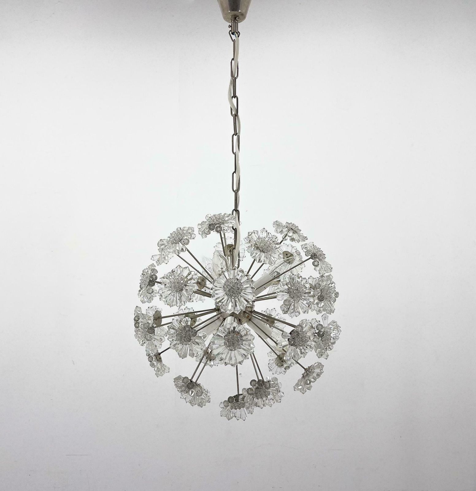 Design Space Age Dandelion / Sputnik Chandelier By Preciosa, 1970s