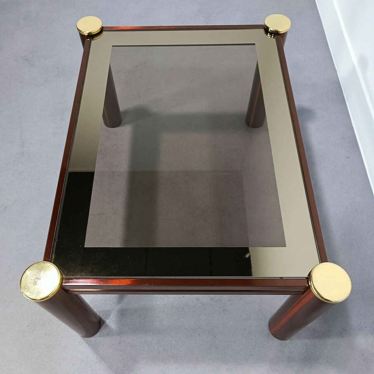 Fedam Burgundy And Gold Salon Table photo Meubels