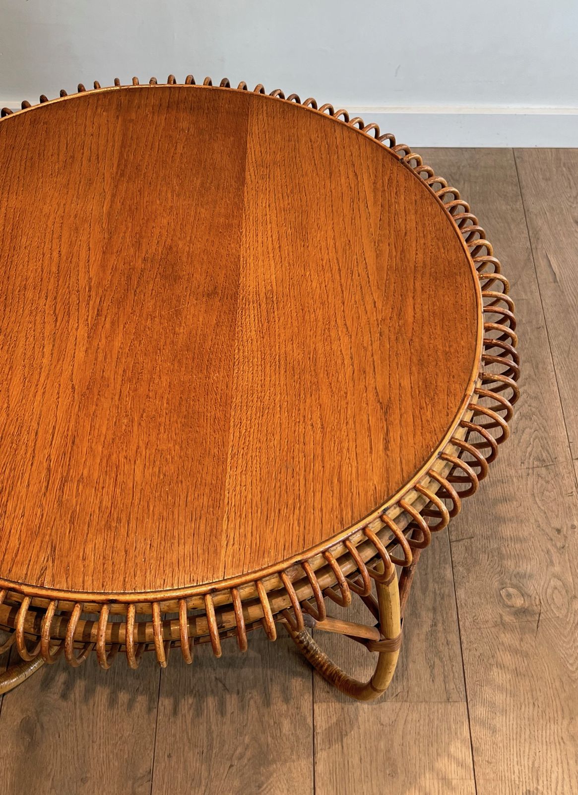 photo furniture Round Rattan Coffee Table In The Taste Of Franco Albini