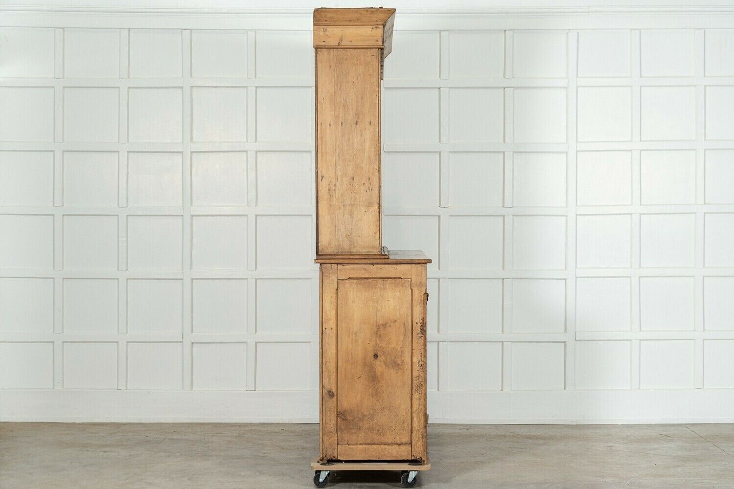 Large 19thc English Pine Dresser photo vintage