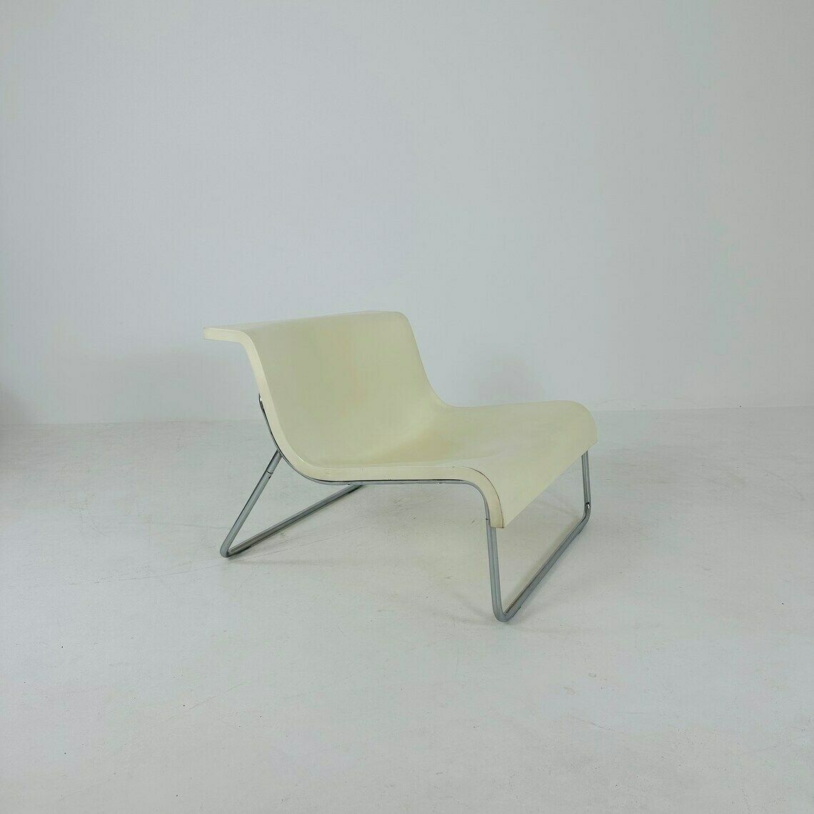 White Form Lounge Chair By Piero Lissoni For Kartell Italy 1990s photo furniture