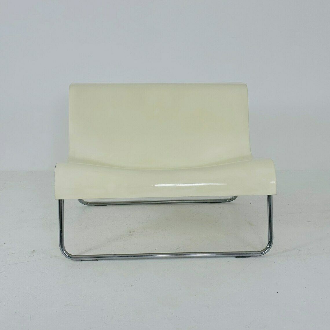 White Form Lounge Chair By Piero Lissoni For Kartell Italy 1990s photo for sale