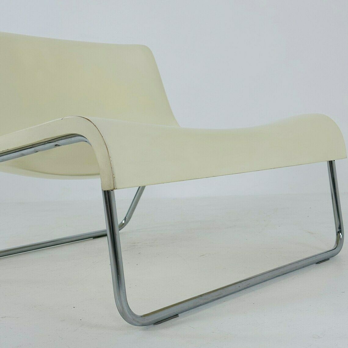 White Form Lounge Chair By Piero Lissoni For Kartell Italy 1990s photo vintage