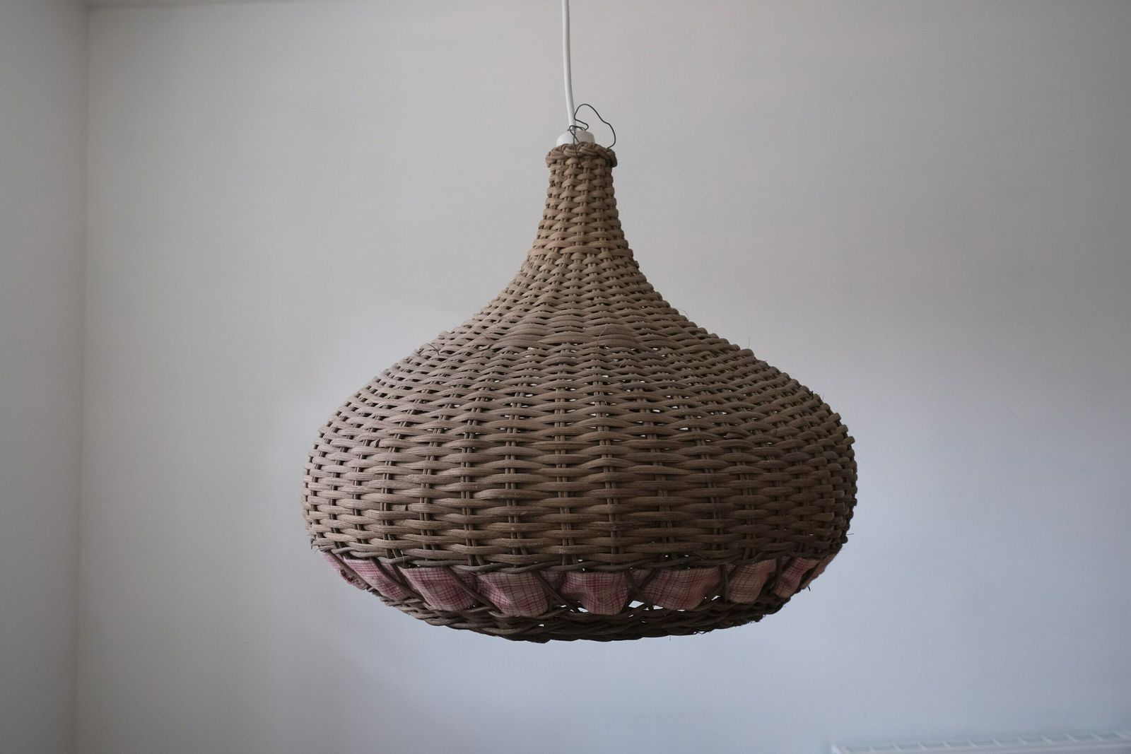 Vintage Rattan Light Shade Scallop, Vintage Wicker Shade, French Rattan Shade, Midcentury Shade, Petal Light Shade photo furniture