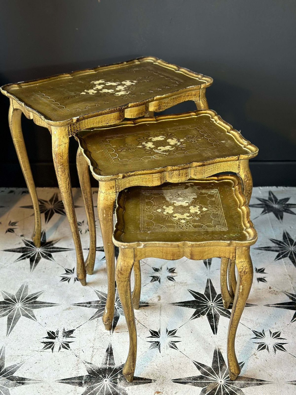 Italian Neoclassical 1950’s Original Giltwood Tables Nest Set. Rare Unrestored Condition photo furniture