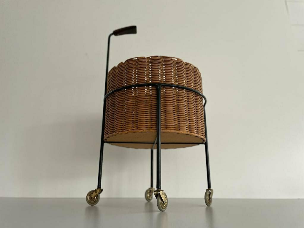 Wicker And Black Metal Round Serving Bar Cart, 1960s, Germany photo 1062.0