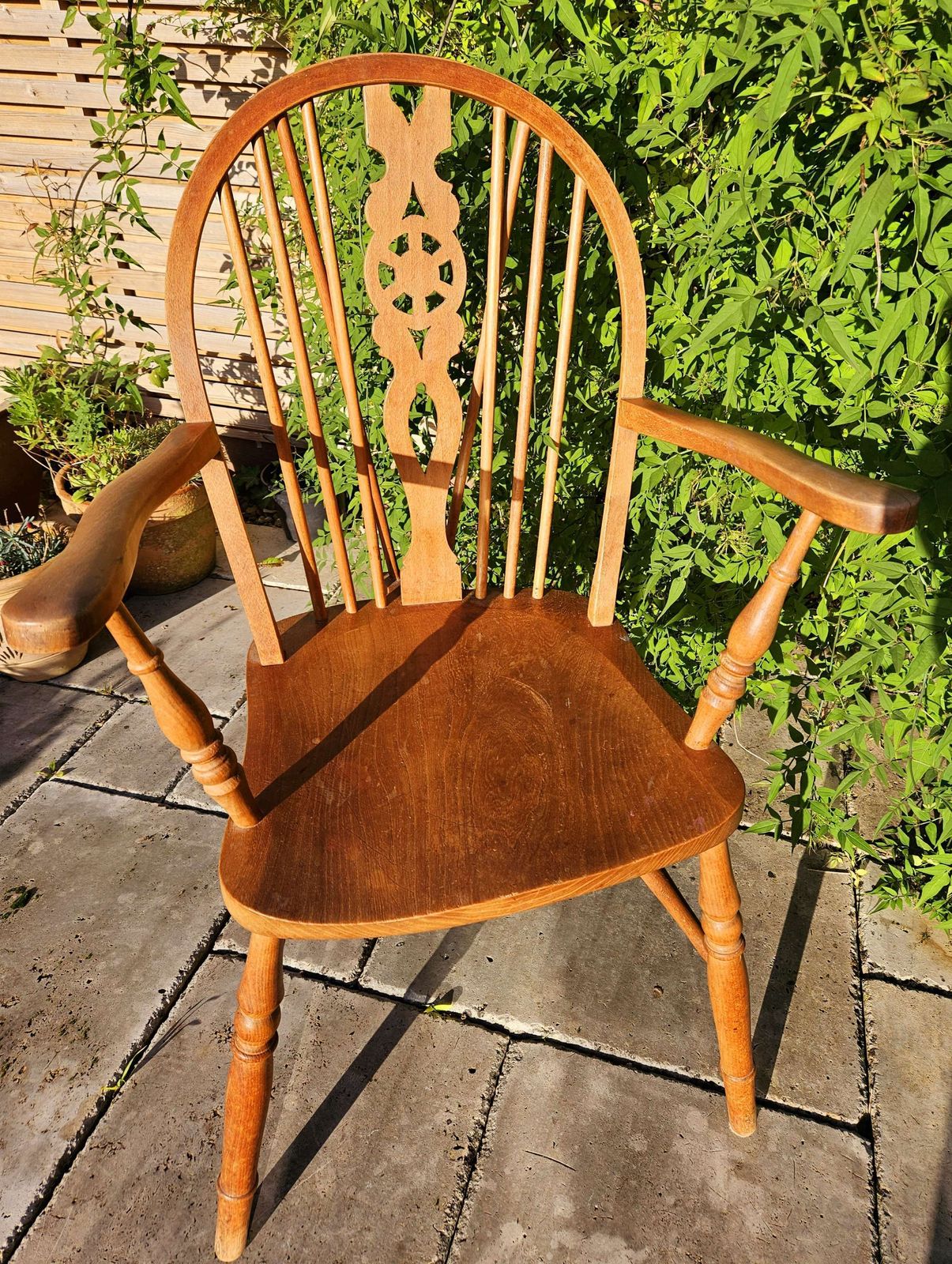 Wonderful Wooden Wheelback 'Carver' Chair